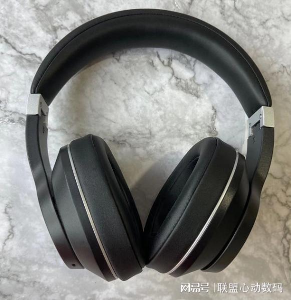 降噪耳机4款家居聆听的伴侣尊龙凯时ag旗舰厅网站头戴(图1)